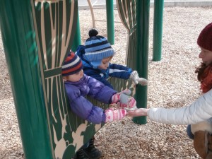 Hungry mitten puppets