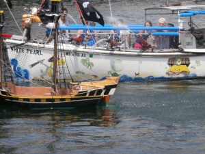 pirate-ship-gets-sprayed