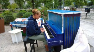 092613-girl-plays-street-piano