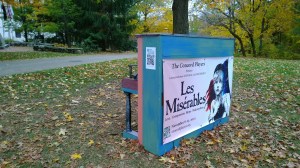 street-piano-promotes-les-miz