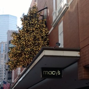 Macys-tree-Downtown-Crossing