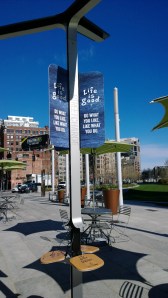 phone-recharging-kiosk