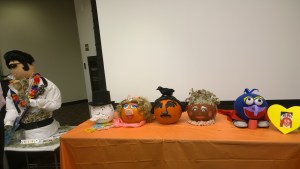 Halloween-team-bldg-at-work
