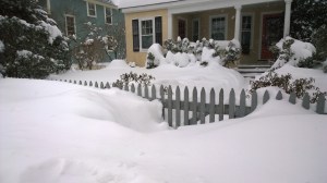 012715-snow-bank-blocks-gate