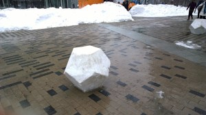NewAmPublicArt-giant-snow-balls-art