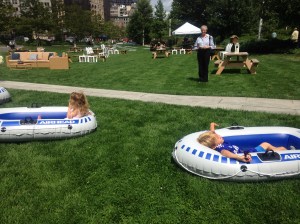 081215-relaxing-at-Greenway-concert