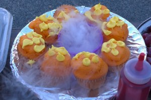 103115-infernal-cupcakes