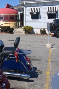 030916-motorcycles-at-the-diner