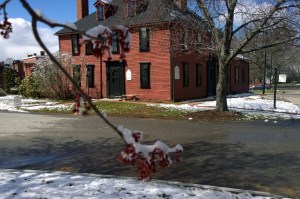 040316-spring-snow-Wright-Tavern