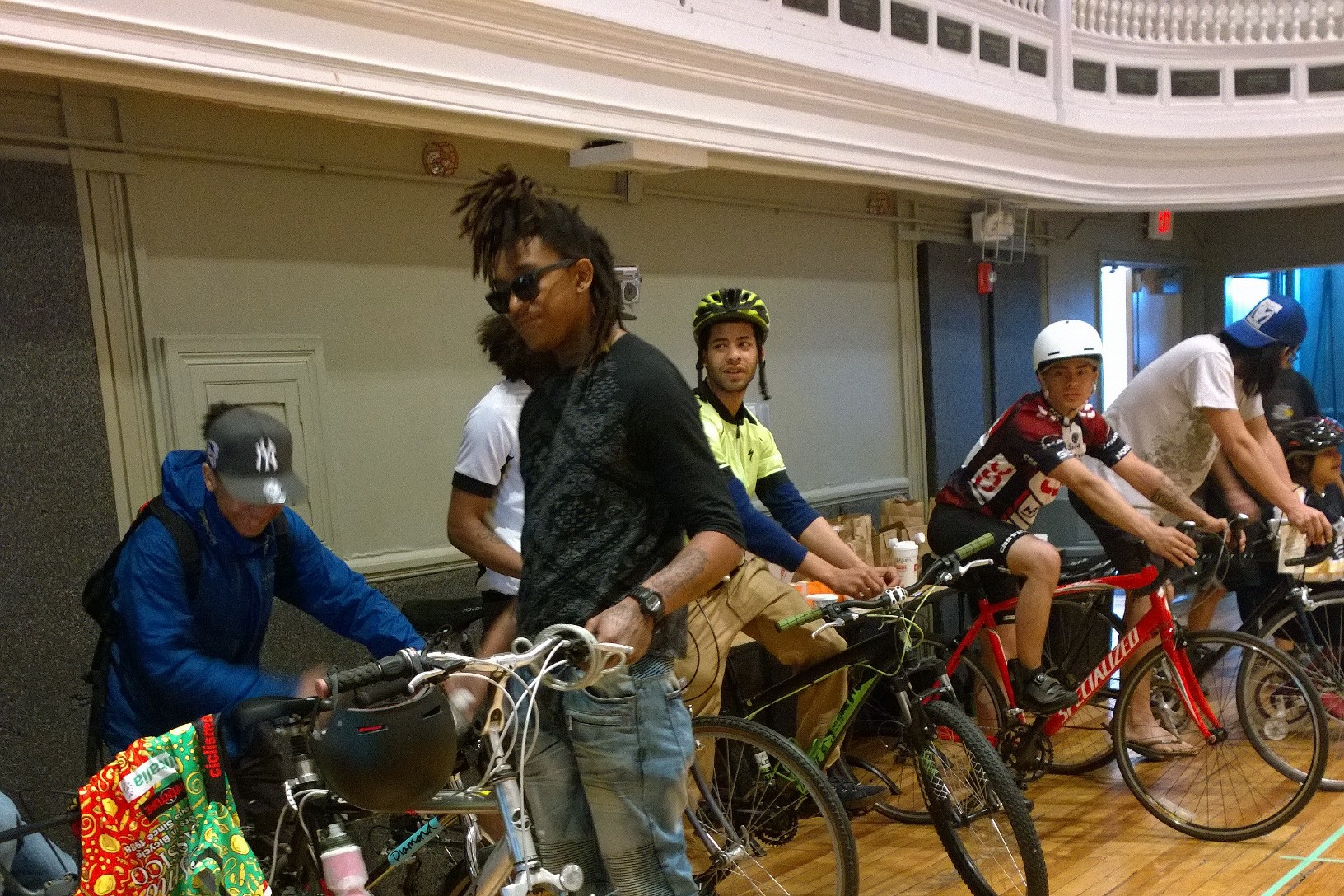 051516-UTEC-bike-clinic.jpg