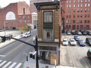 skinniest-building-ever