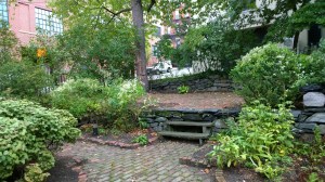 092016-preservationists-share-garden