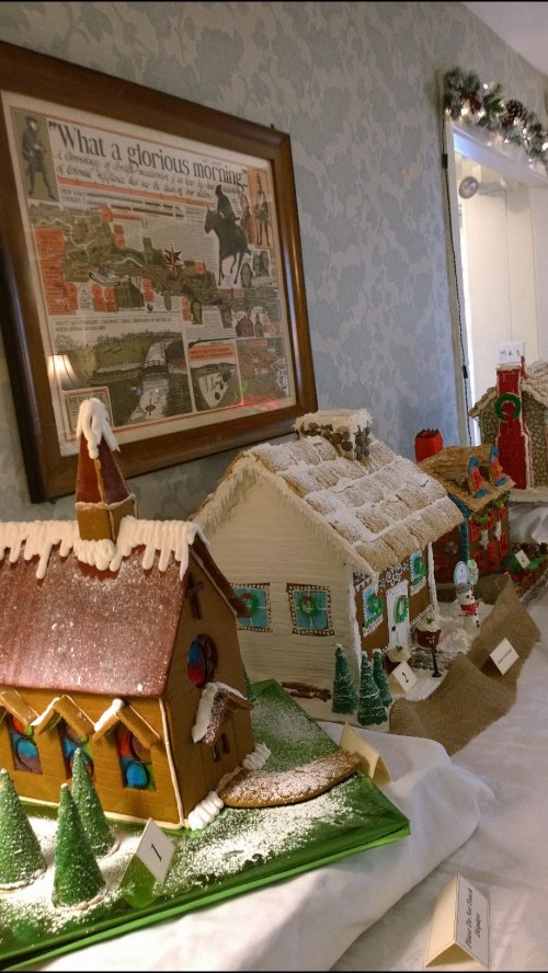 120816-gingerbread-colonial-inn