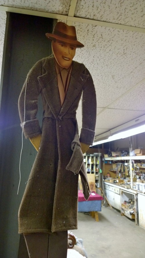 042617-Guy-Noir-at-Amelia-Upholstery