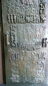 053117-history-museum-door