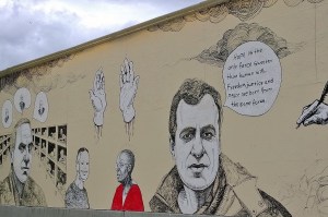060617-freedom-of-speech-mural-Oslo