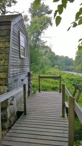 091517-Old-Manse-boathouse