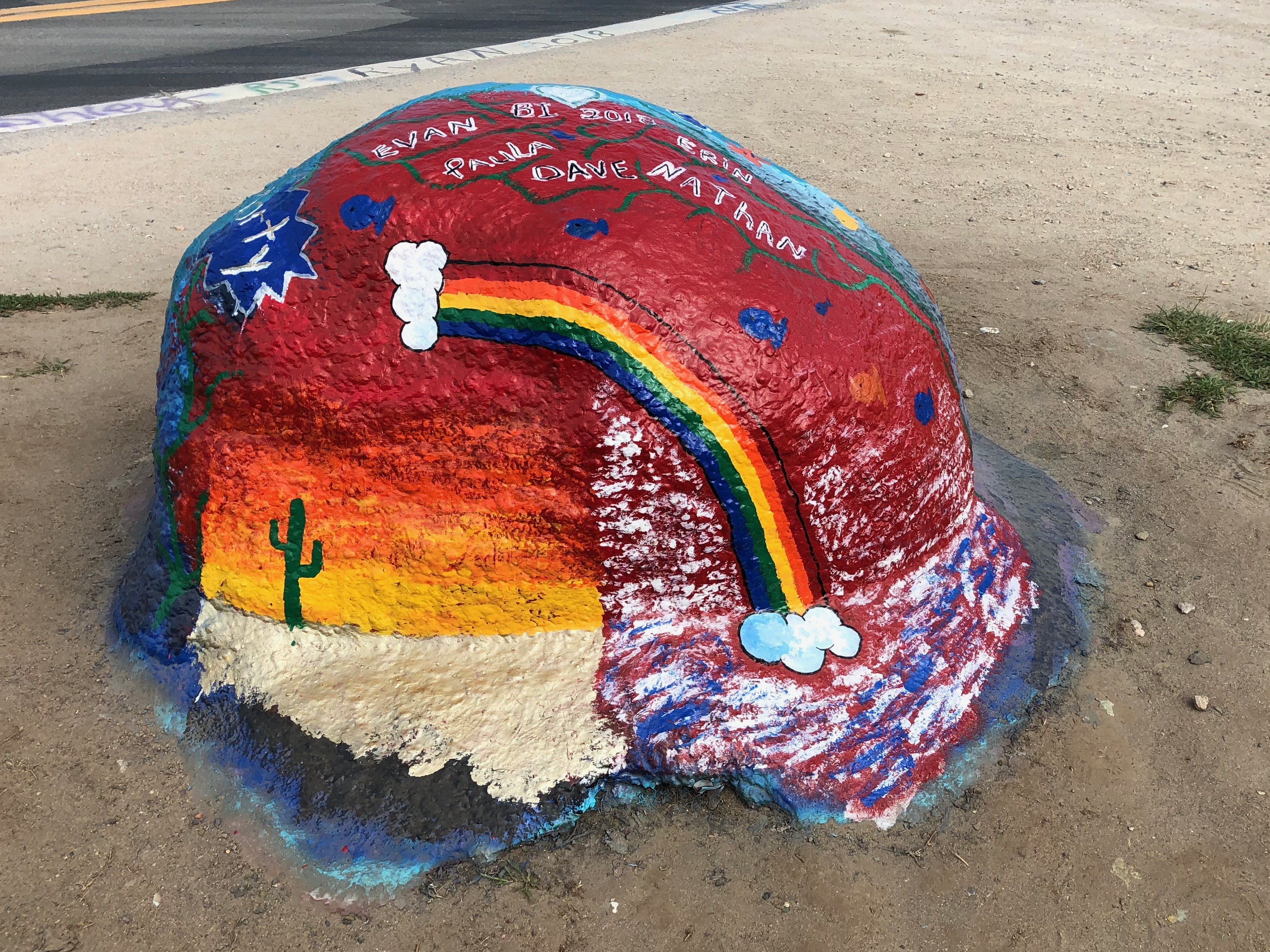 083118-desert-rainbow-on-rock