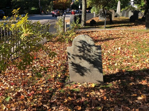 101918-gravestone-shadow