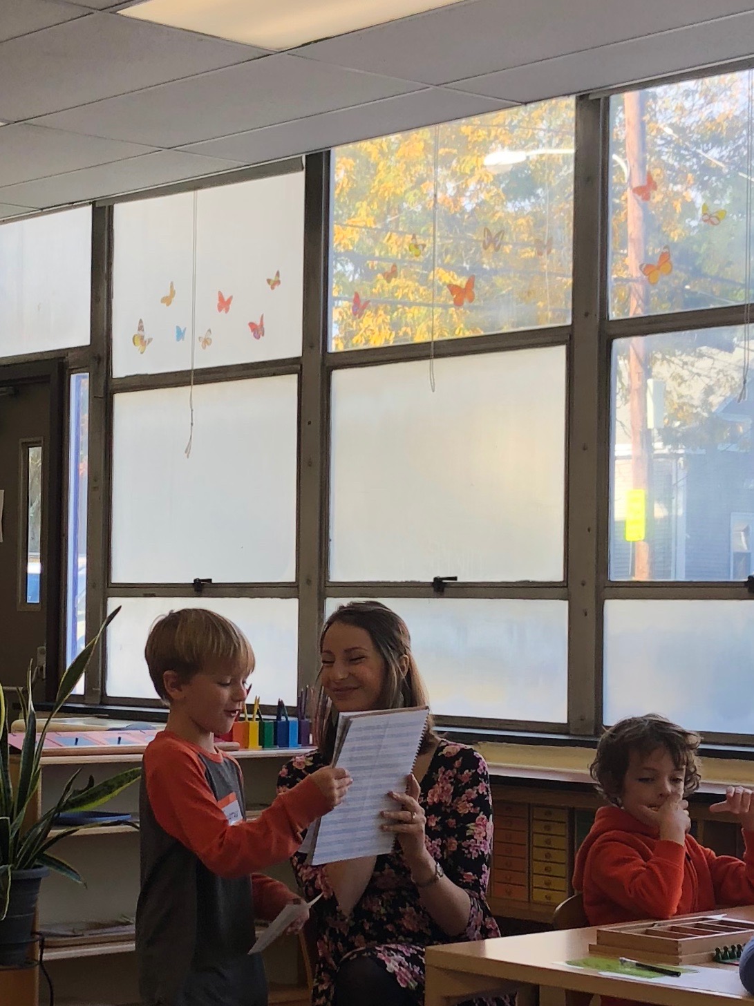 2018-teacher-checks-work