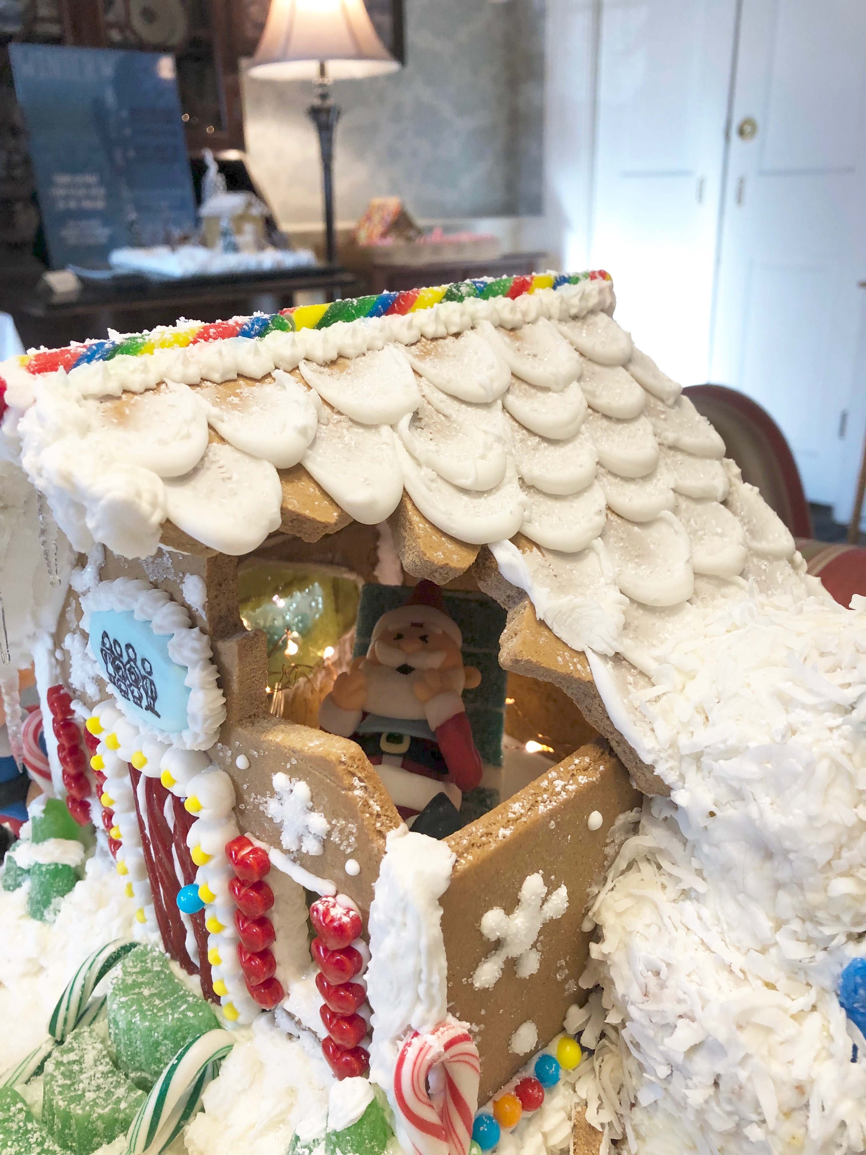 120318-Santa-at-the-dentist