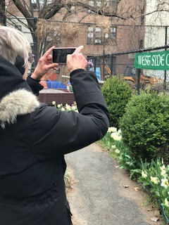 041219-SuzannesMom-as-photographer