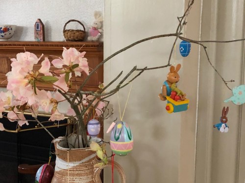 042119-Easter-tree