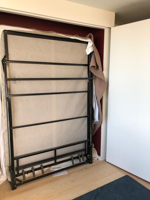 092519-Murphy-bed-at-Nancy's