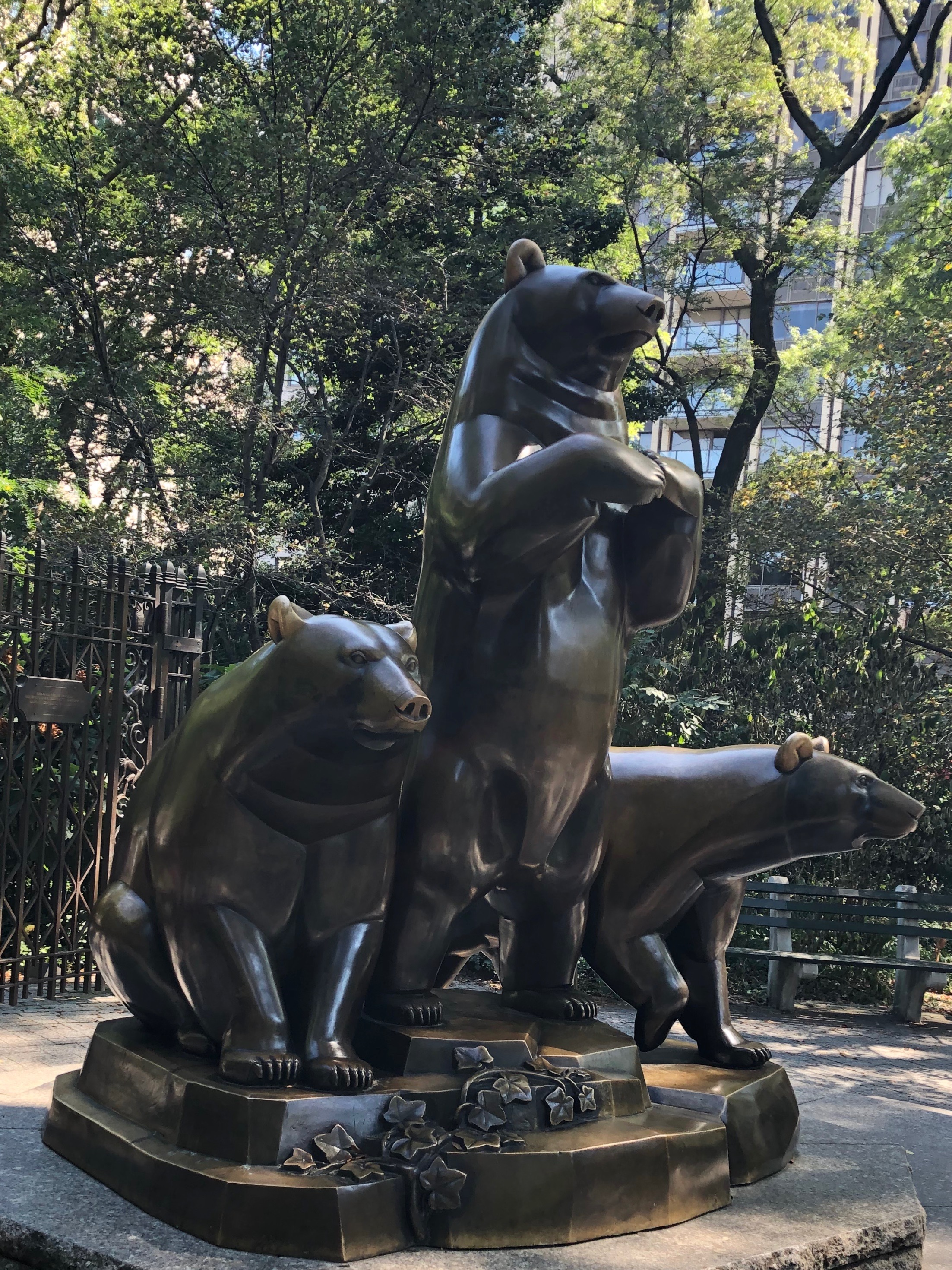 092719-three-bears-NYC