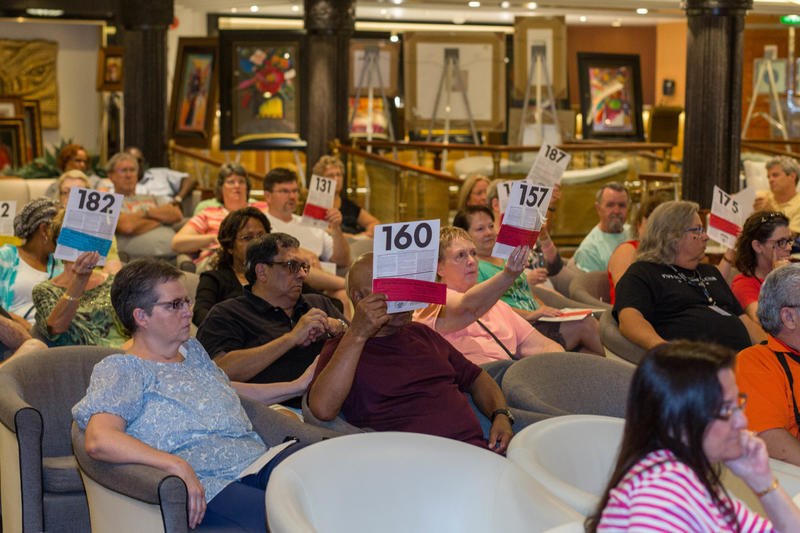 cruise-auction-4