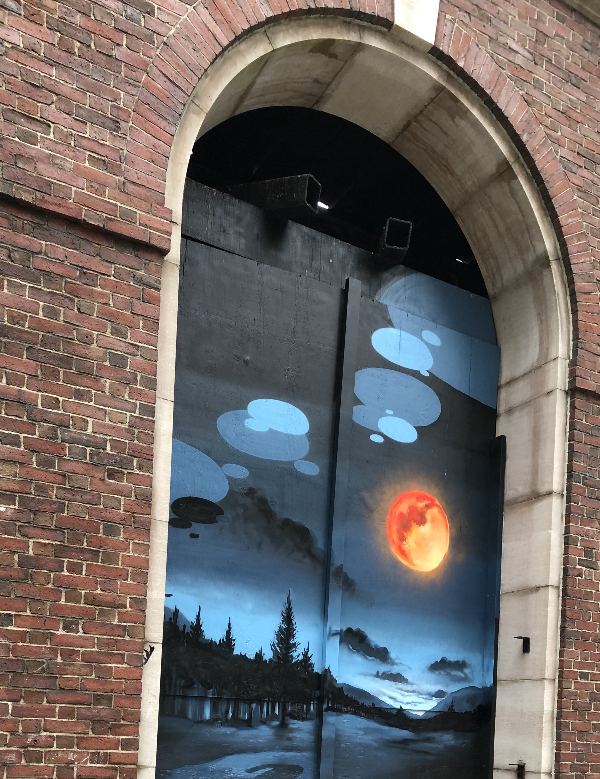 102919-blood-moon-mural
