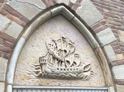 011020-apt-bldg-detail-NY